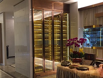 定制不锈钢酒柜雪茄柜